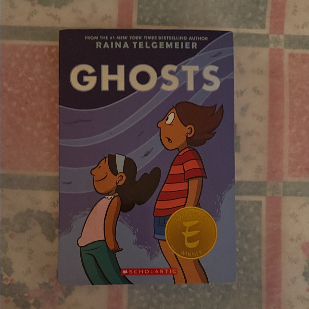 Scholastic 'Ghosts' by Raina Telgemeier

***B2 G1 Free!*** - Read Description